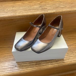 Jonak Paris Silver Metallic Grey Babies Mary Jane Heels